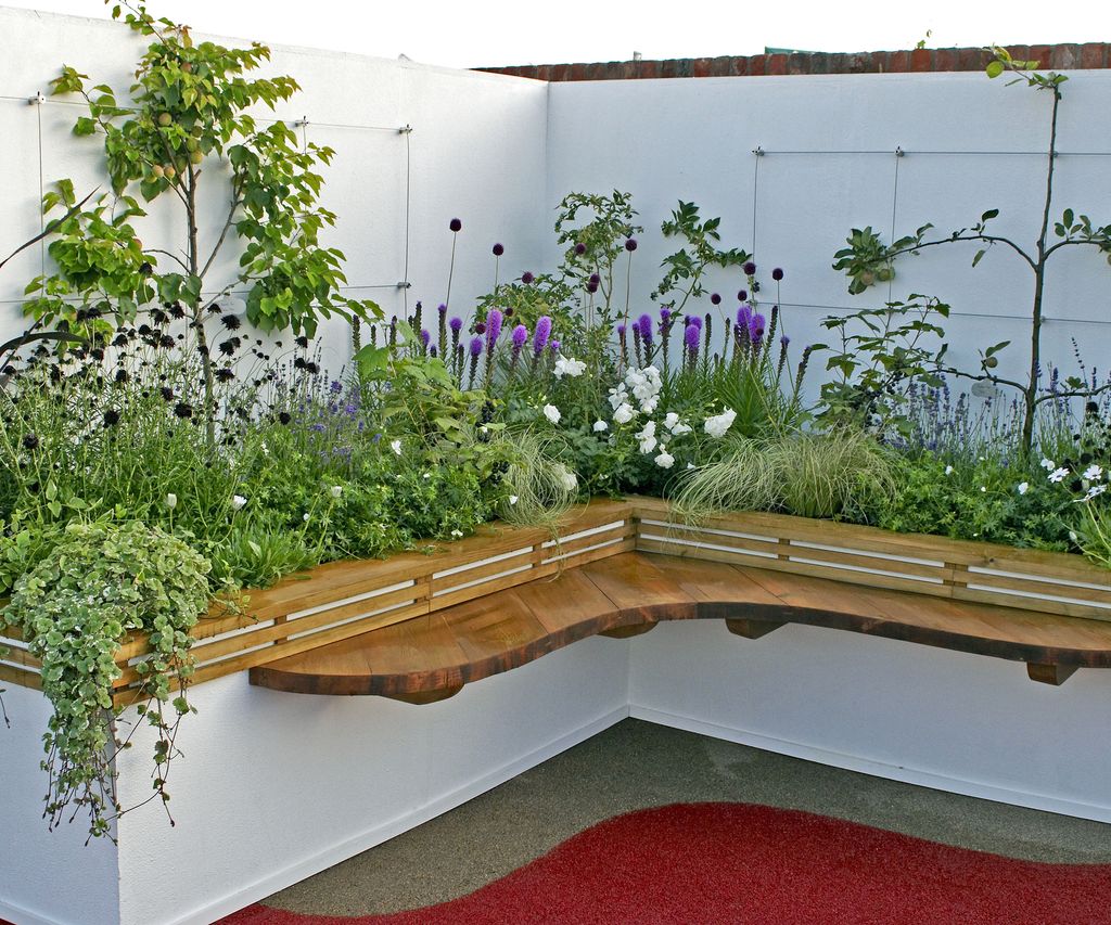 View of Easy Urban Garden Ideas To Bring Joy To Tiny Apartments | Gardening ...