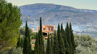 Villa surrounded by mountains in Andalusia.