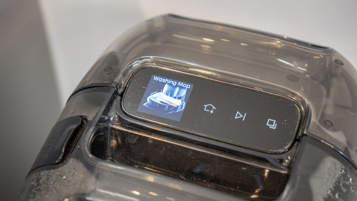 Eufy Omni S2 robot vacuum dock screen