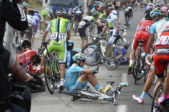Janez Brajkovic (Astana) on the ground after a crash