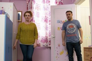 Tyrone and Fiz are horrified to discover Hope is missing