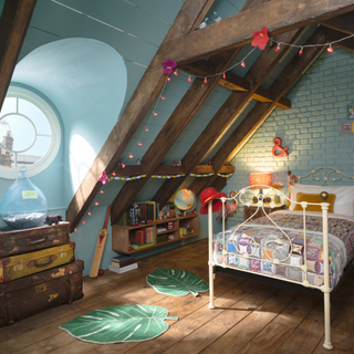 Attic bedroom from paddington film