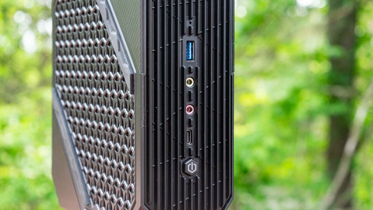 Minisforum Neptune HX99G review Tom