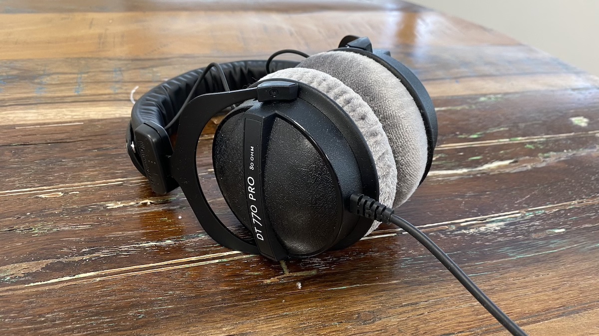 Beyerdynamic DT 770 Pro 80 ohm Closed Back Reference Studio