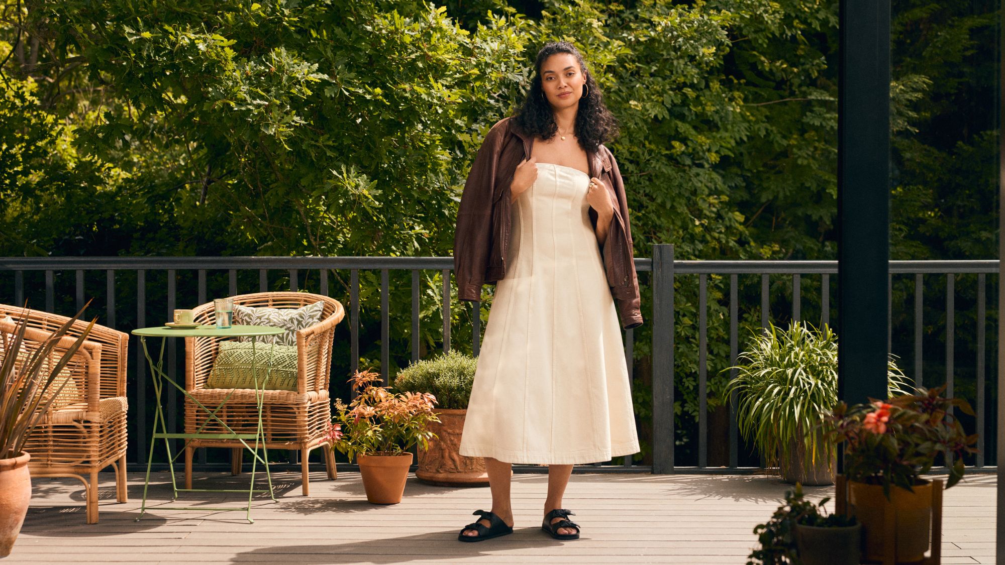 a model wears pre-loved M&amp;amp;S clothes from ebay