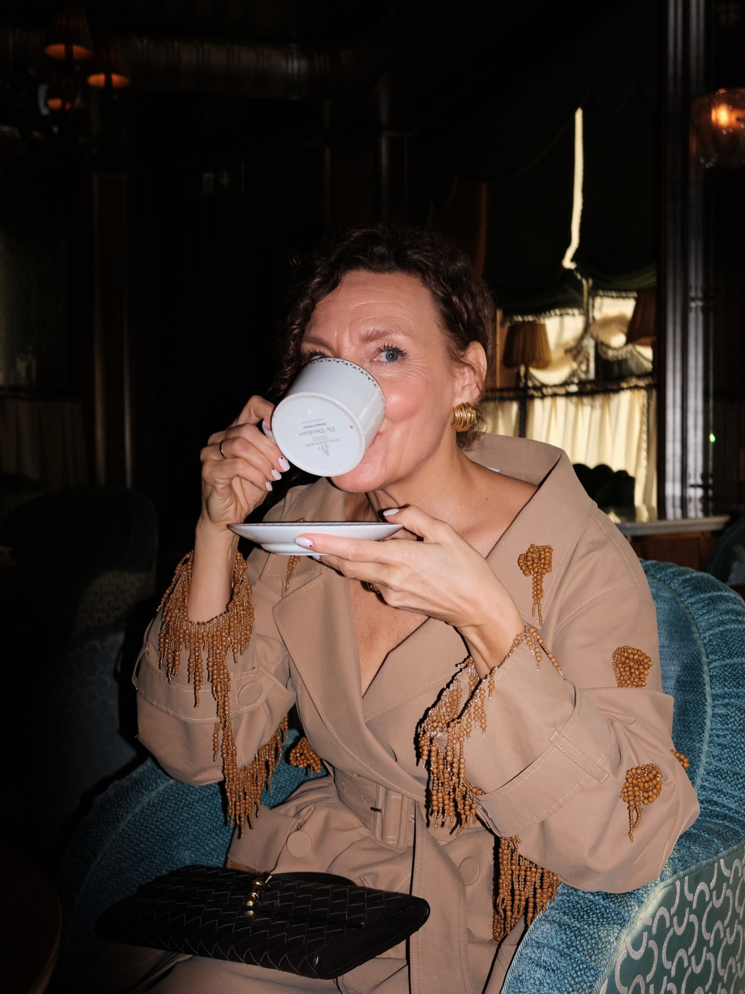 @venswifestyle drinking tea