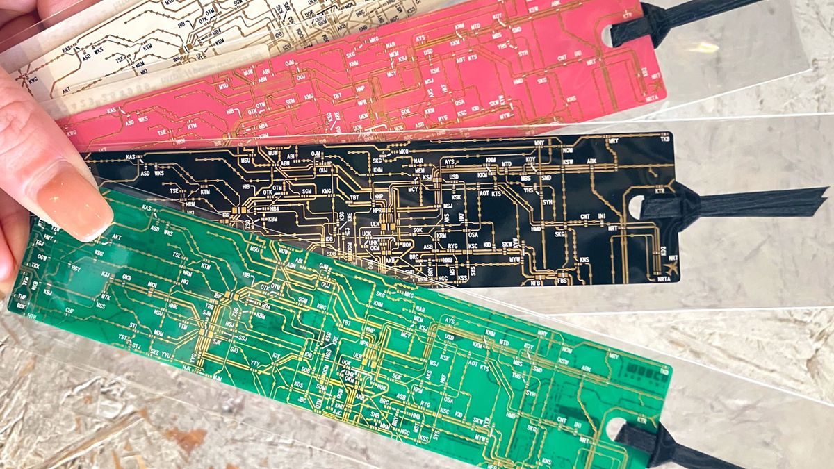 Japanese art museum intros $15 bookmarks made from PCBs — the PCB traces form a miniature Tokyo Metro map