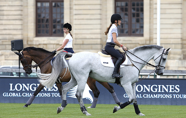 warm up sessionJessica Springsteen on Cynar V and Athina Onassis on Contanga