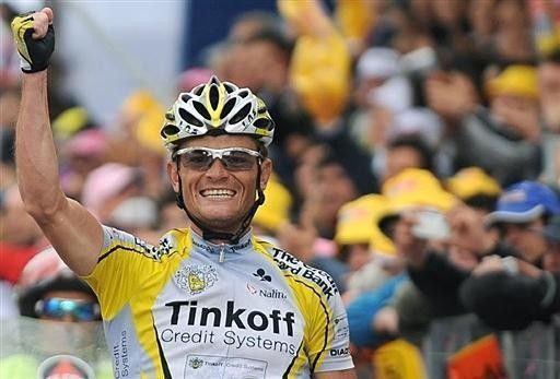 Vasili Kiryienka (Tinkoff Credit Systems) rides to his team's