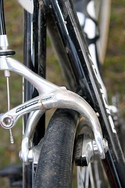 Man, even the brakes look clean!