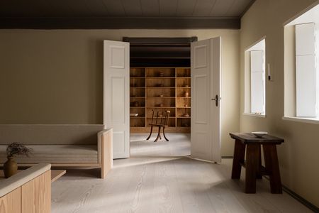 Dinesen Country Home interior in neutral colours