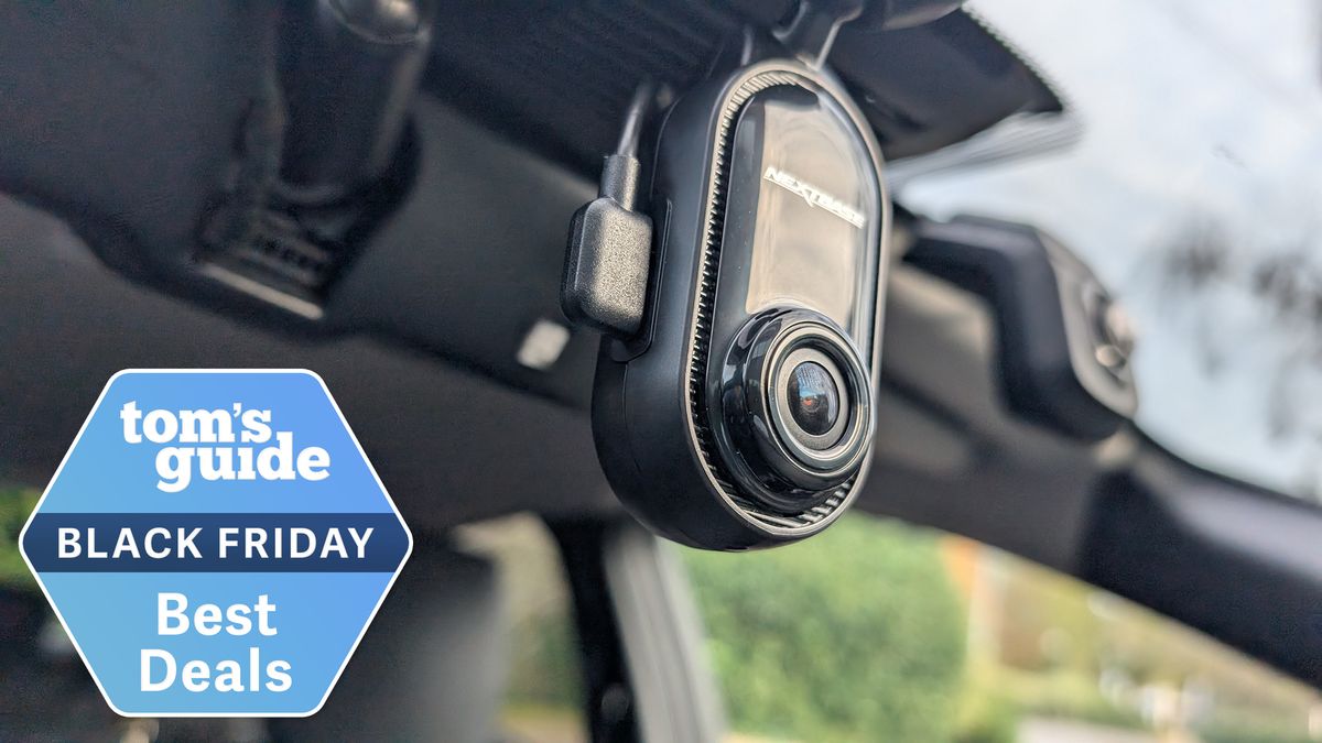 Nextbase piqo dash cam with a black friday deal tag next to it