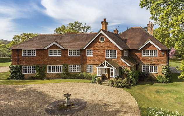 Savills_ Churt Meadows_ _3_700_000_152148681_237191801