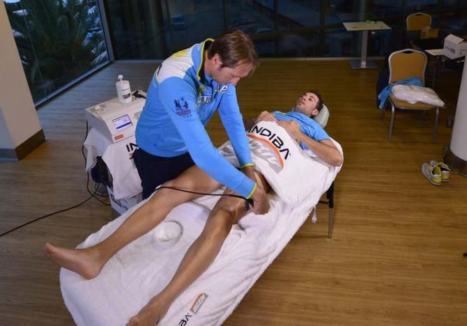 Vincenzo Nibali gets a massage from his soigneur