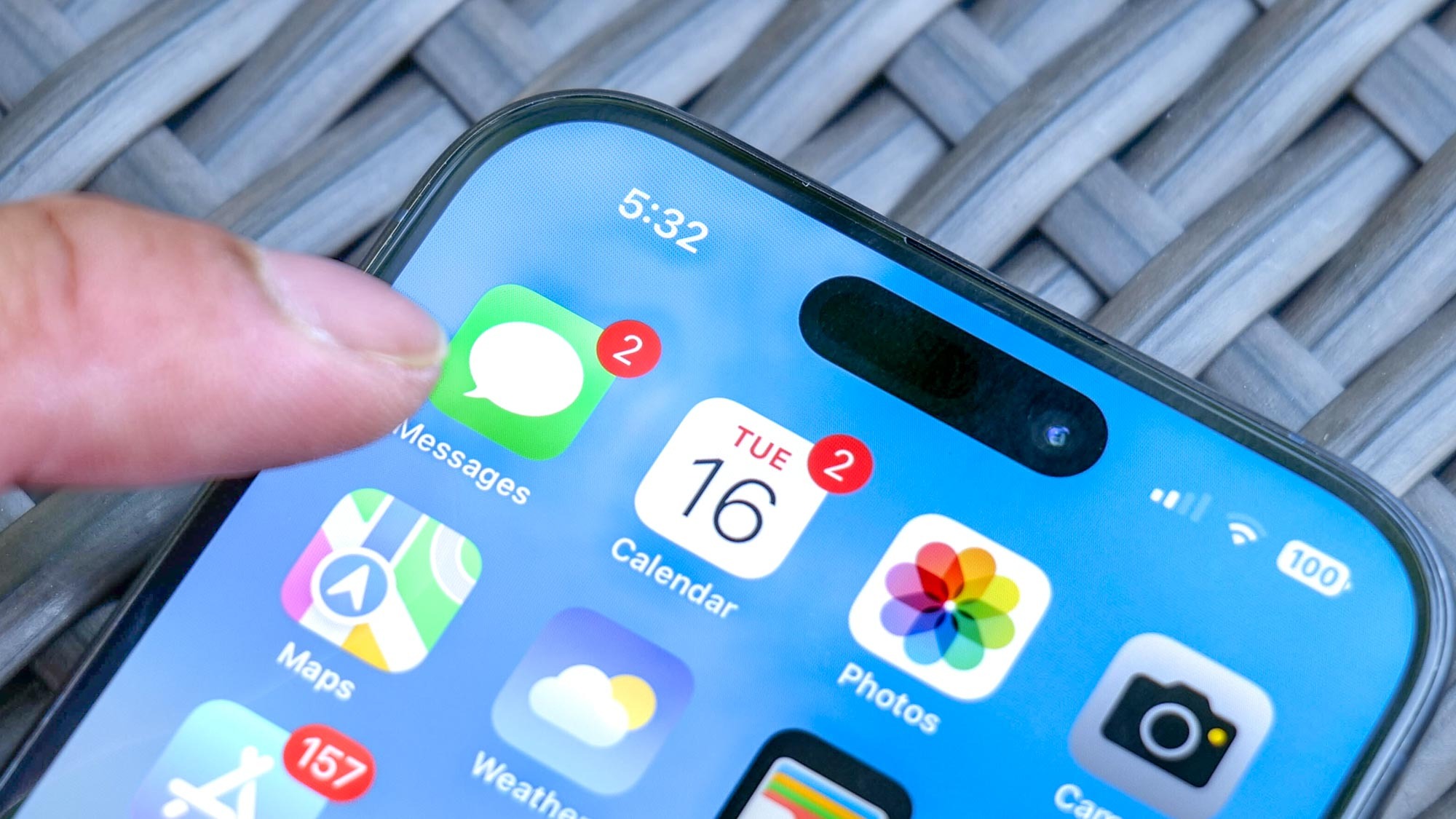 How to schedule iMessages in iOS 18 | Tom's Guide