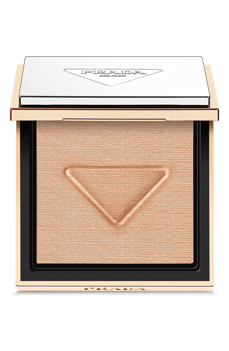 Light Glowing Highlighter Powder