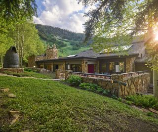 Ski lodge exterior, Aspen