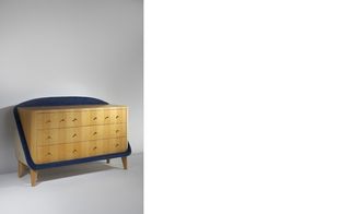 Egg chest of drawers