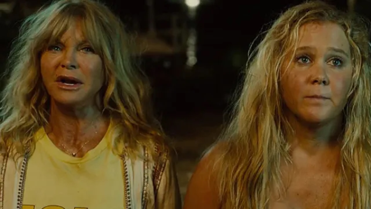 Goldie Hawn and Amy Schumer in Snatched