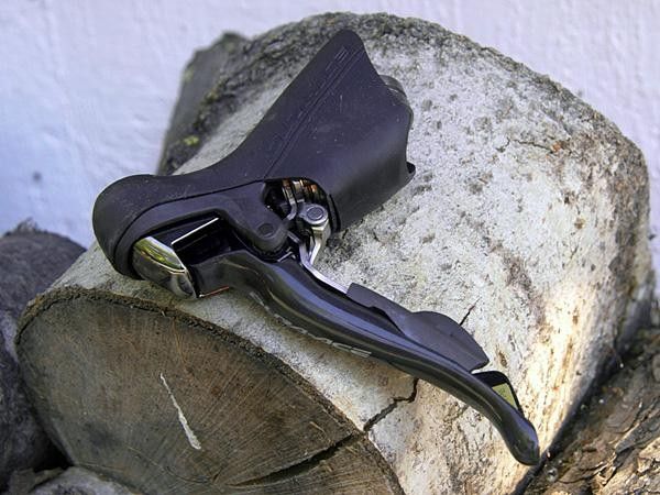 The shifter guts are now surprisingly exposed