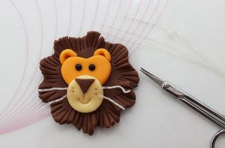 Lion cupcakes