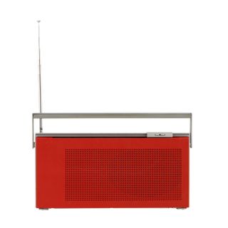 red analogue radio