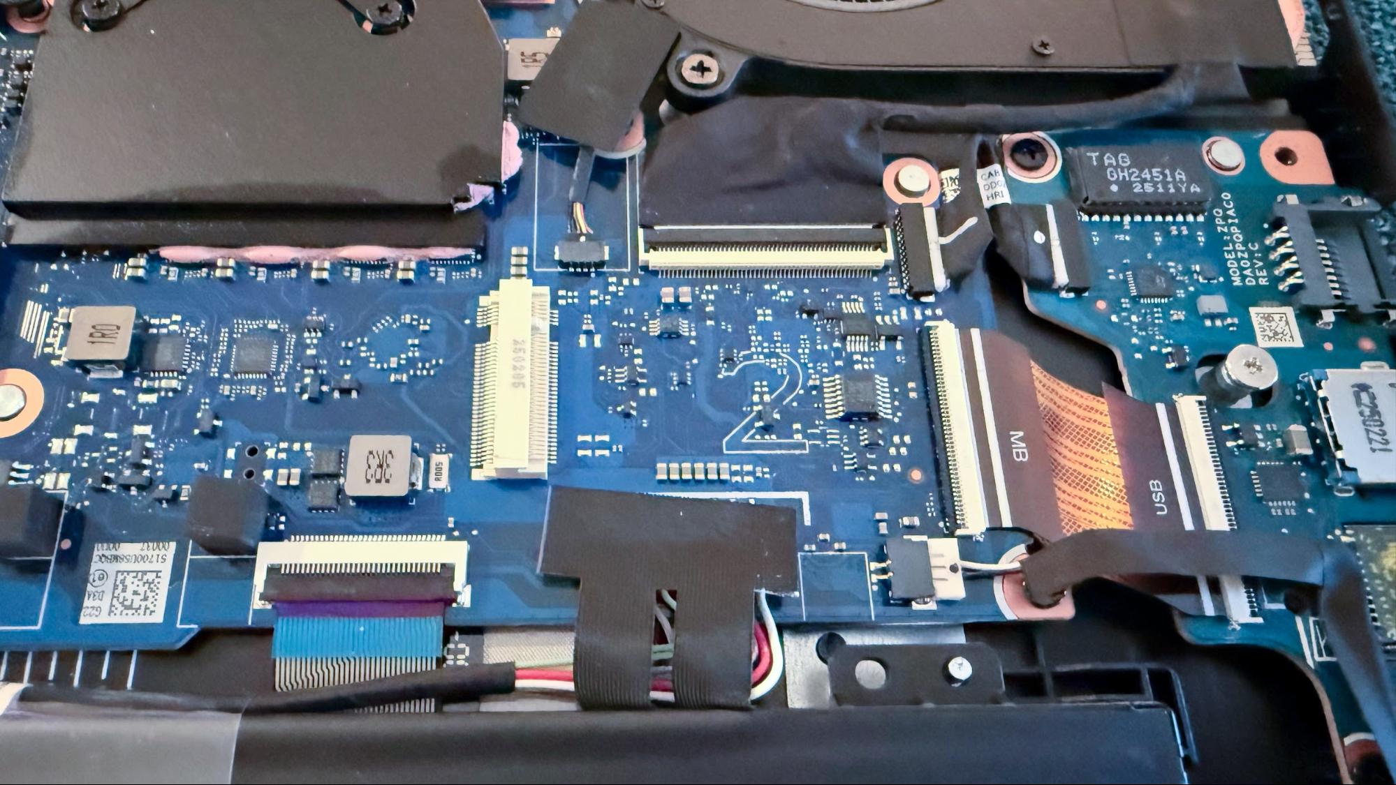 Acer Nitro V 16S AI
