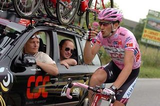 Riis and Basso during the 2006 Giro d'Italia