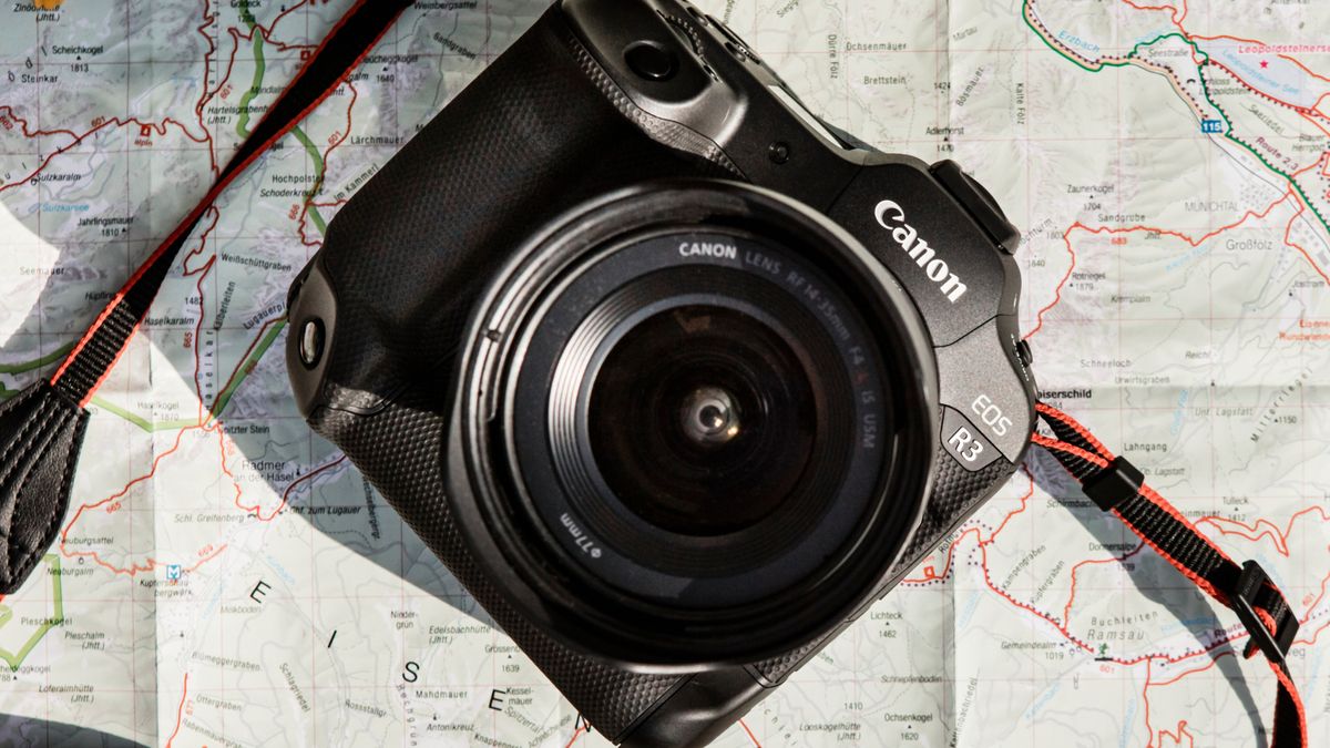 Canon EOS R3 mungkin tidak tersedia hingga pertengahan 2022, kata raksasa kamera