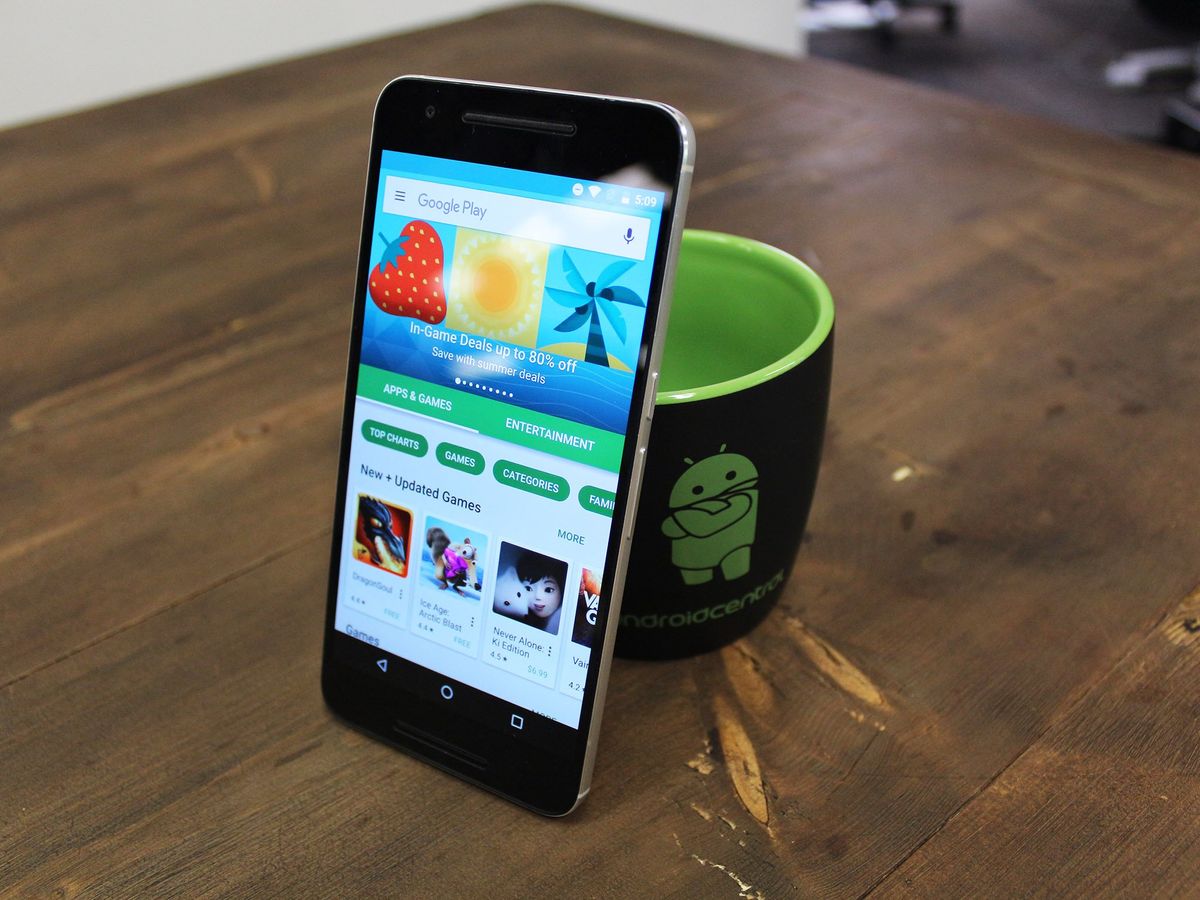 Google Play Store 35.5.14 now rolling out to Android devices