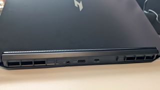 Acer Nitro V16