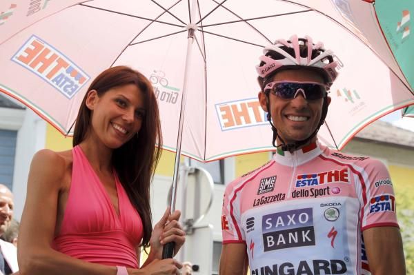 Alberto Contador (Saxo Bank-SunGard) was all smiles before the start.