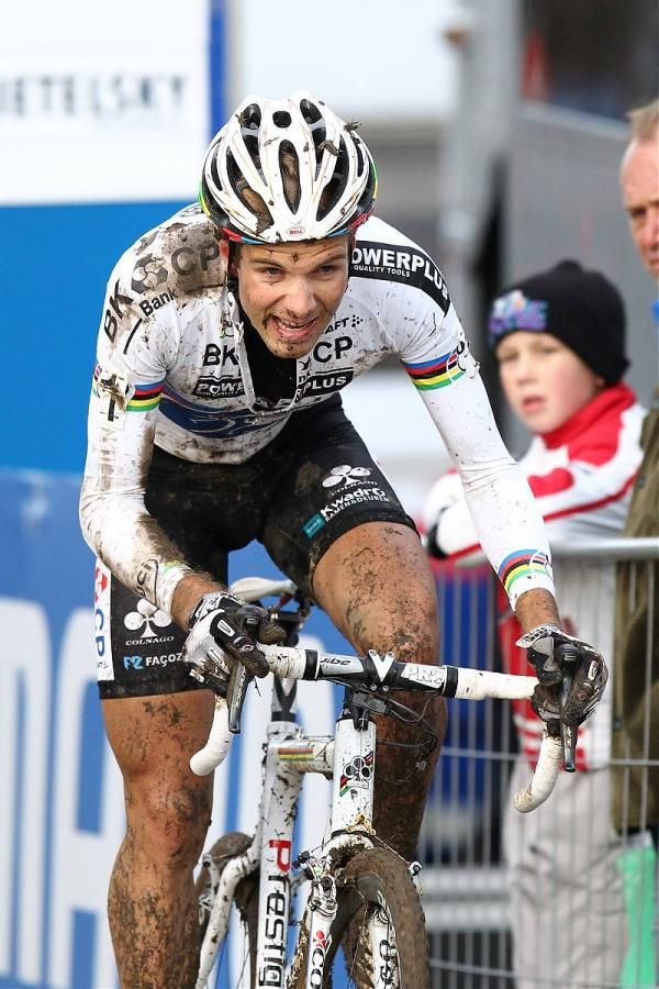 Niels Albert put the hammer down in Plzen