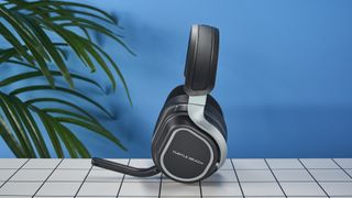 Photograph of the Turtle Beach Stealth 700 Gen 3 gaming headset