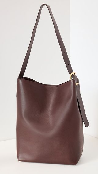 Madewell the Essential Bucket Tote in Leather