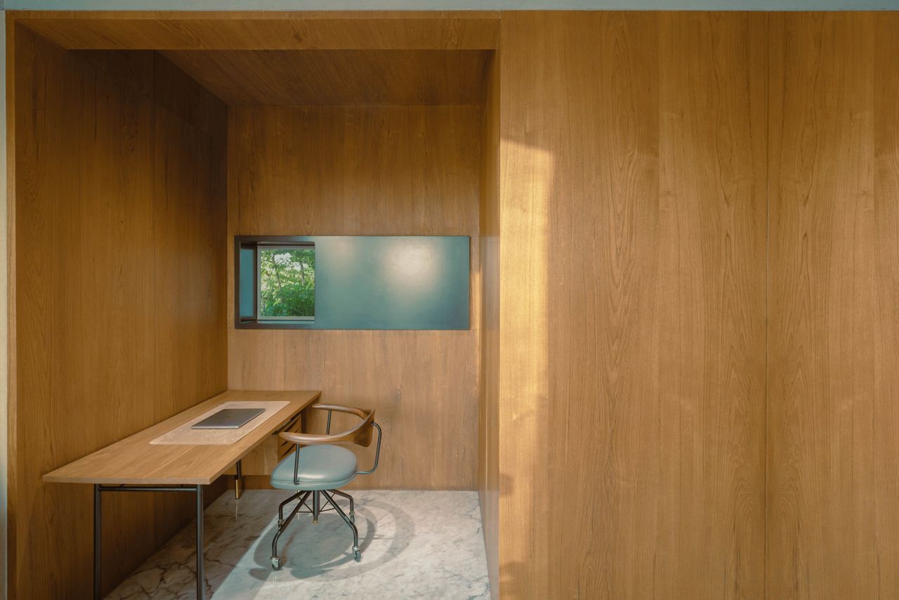 Interior views of Solidus