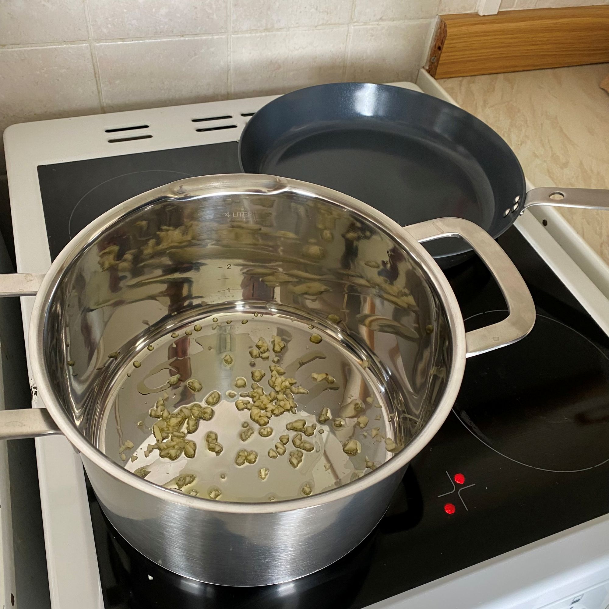 IKEA pot cooking garlic and oil