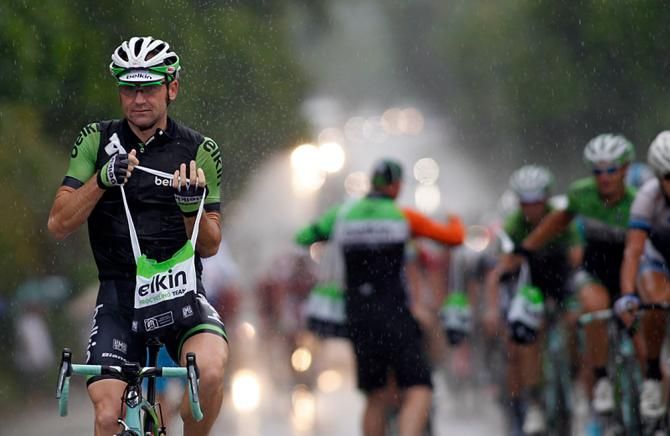 Belkin takes in some food during the stage 5 feed zone