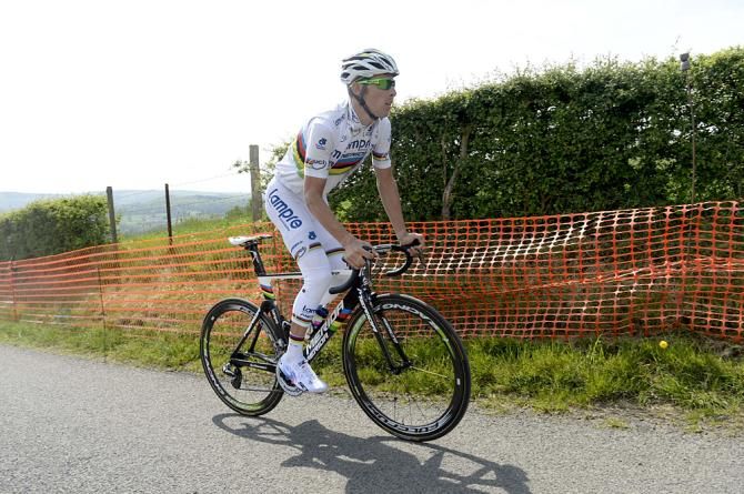 World champion Rui Costa is easy to spot as he trains on La Redoute