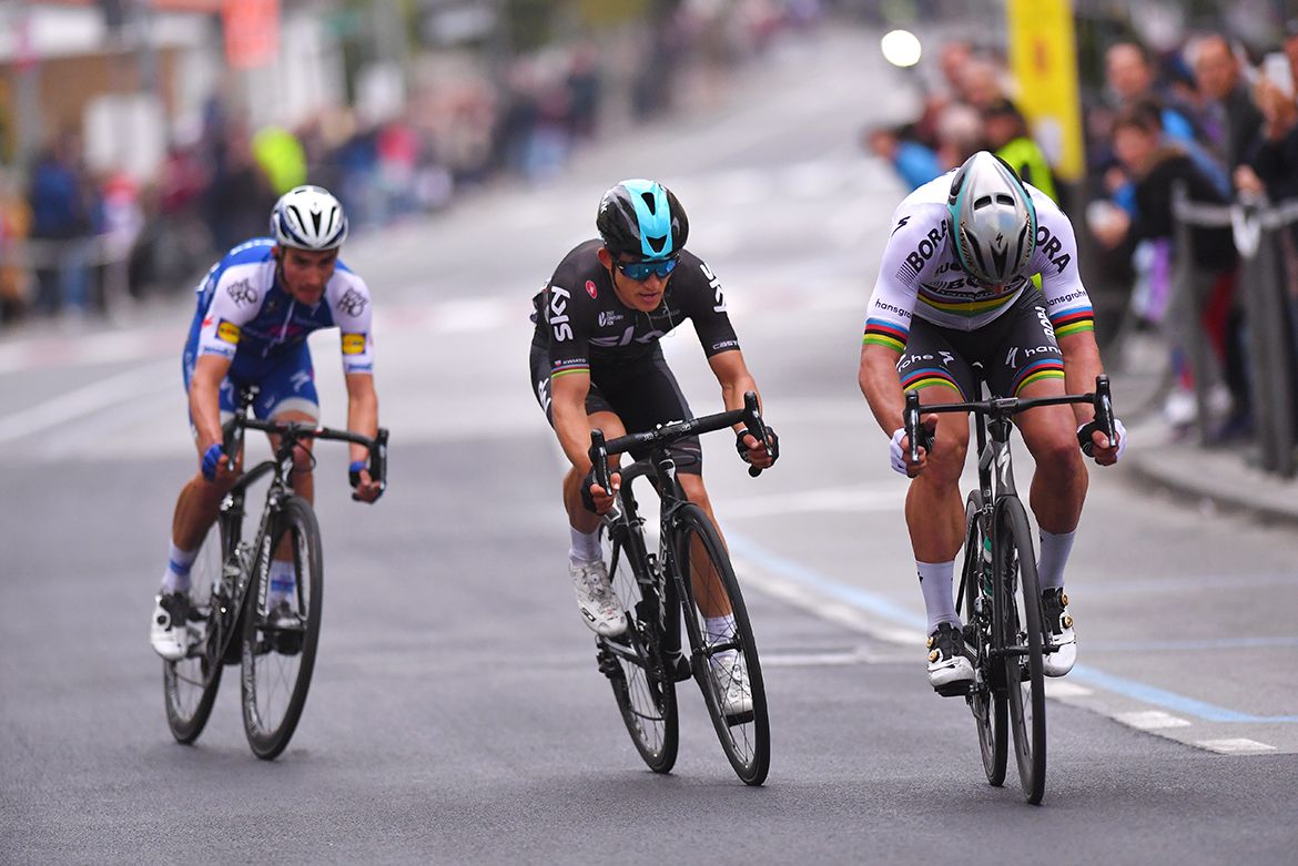 Peter Sagan (Bora-hansgrohe) leads the breakaway onto the Via Roma in Milan-San Remo