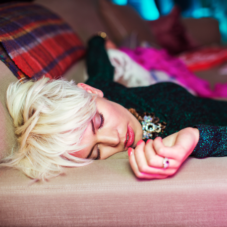 Comfort, Tartan, Mammal, Plaid, Pink, Pattern, Blond, Makeover, Throat, Photo shoot, 