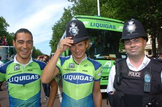Filippo Pozzato enters into the spirit of things with Manuel Quinziato at the 2007 Tour de France in London.