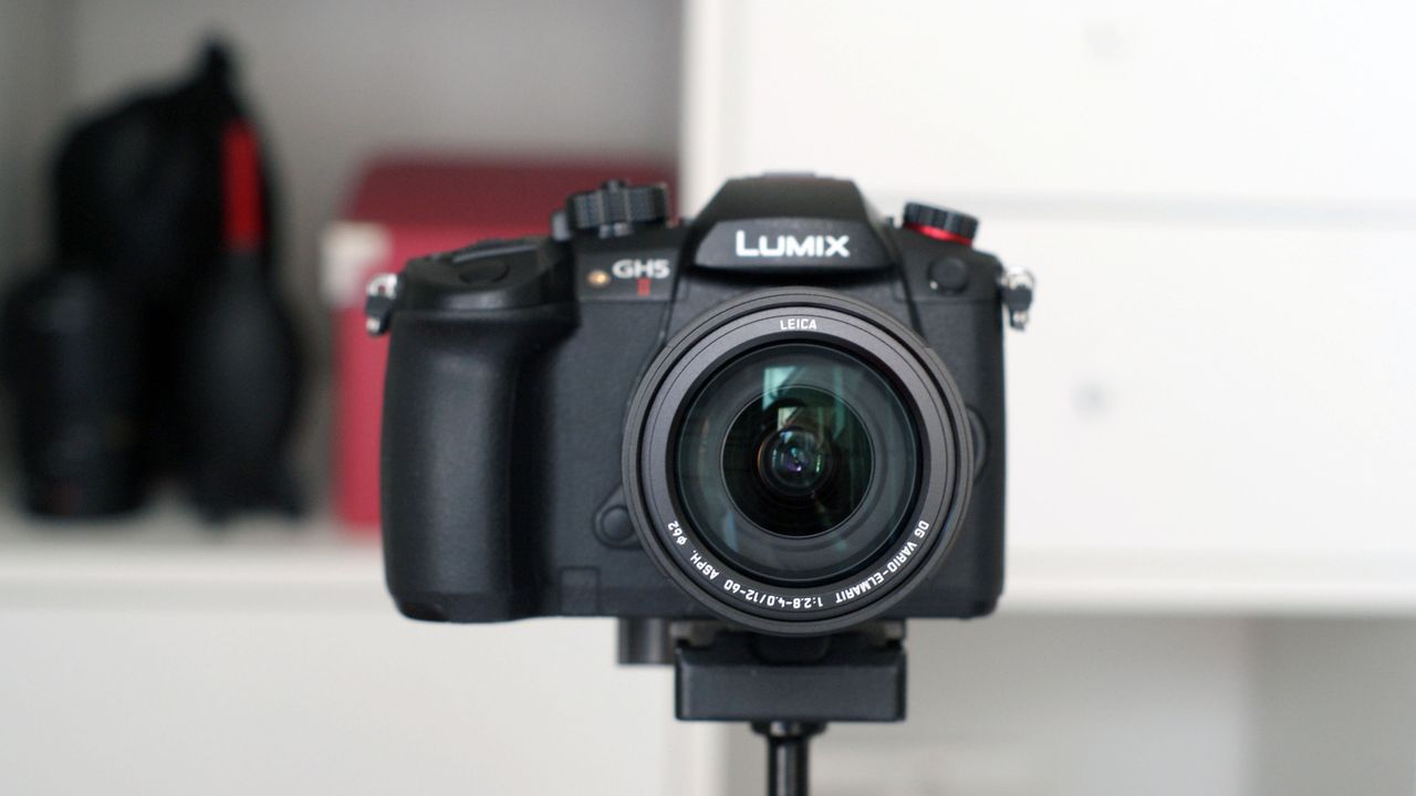 Panasonic GH5 Mark II