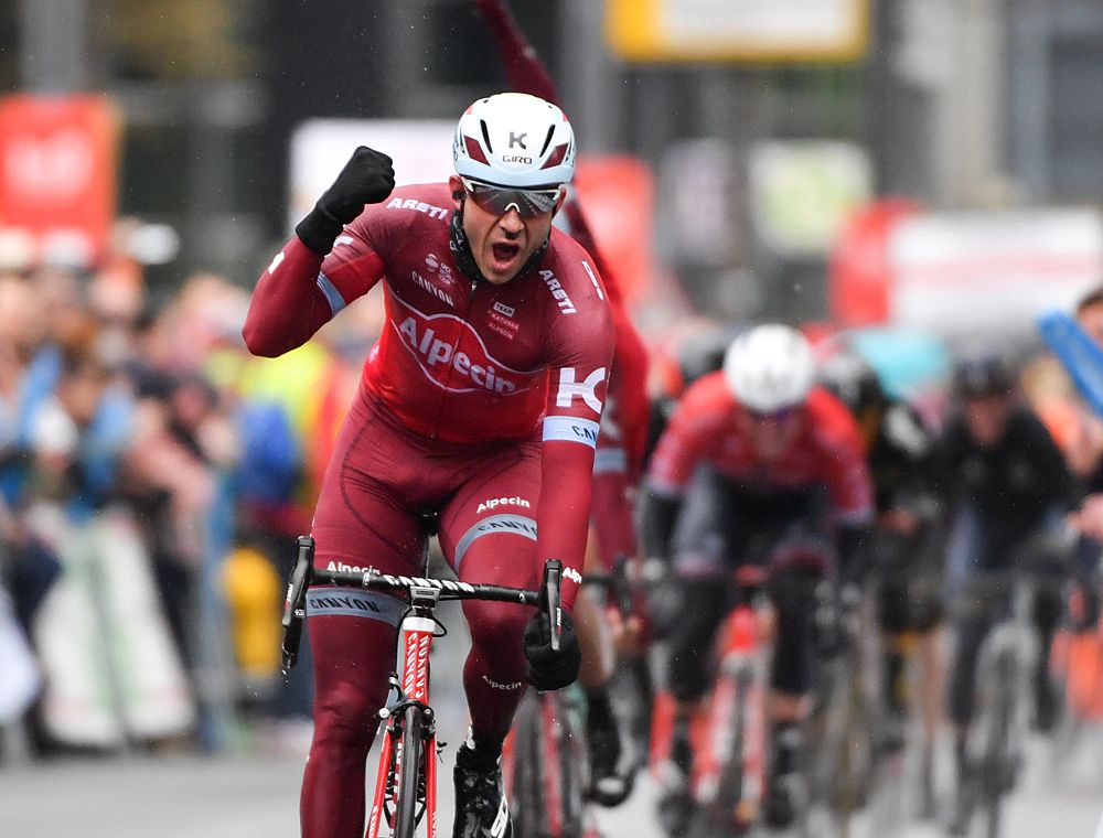 Alexander Kristoff (Katusha-Alpecin) wins