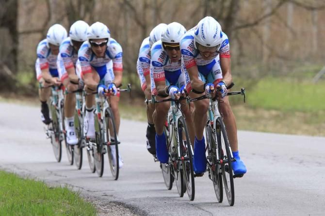 Androni-Venezuela in full flight at the Giro del Trentino team time trial.