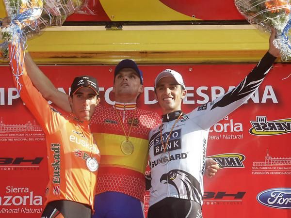 Top three at Spain's TT nationals (l-r): Jonathan Castroviejo, 2nd; Luis Le&oacute;n S&aacute;nchez, 1st; Alberto Contador, 3rd