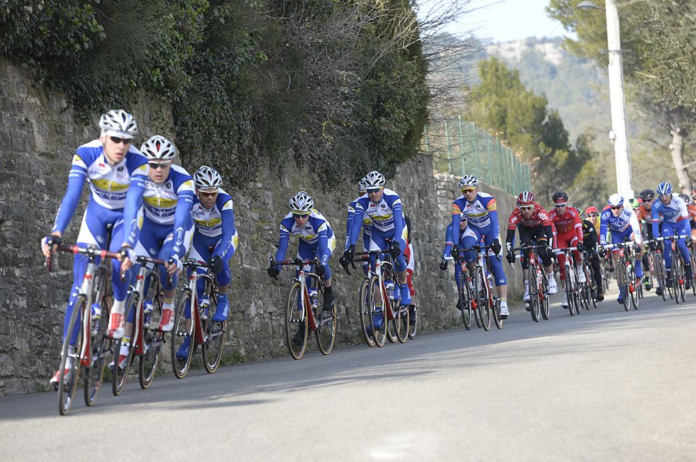 Topsport Vlaanderen-Baloise setting the pace for leader Edward Theuns