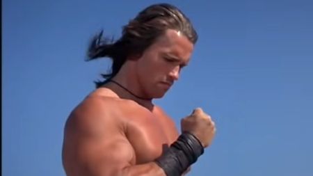 Arnold Schwarzenegger making a fist in Conan the Barbarian
