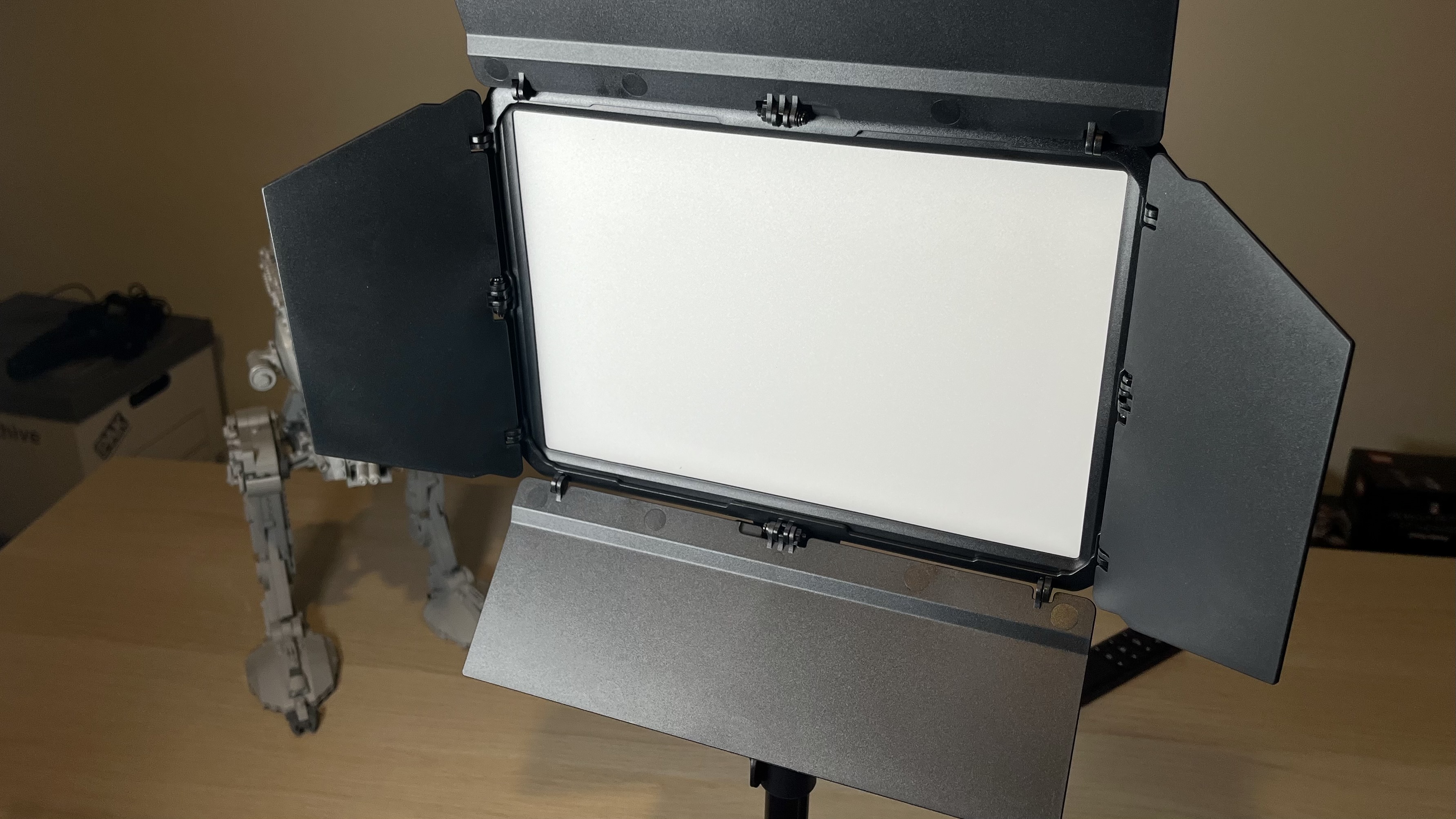 Lume Cube Studio Panel Lighting Kit, turned off, front facing