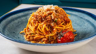 16:8 diet dinner idea: healthy spaghetti bolognese
